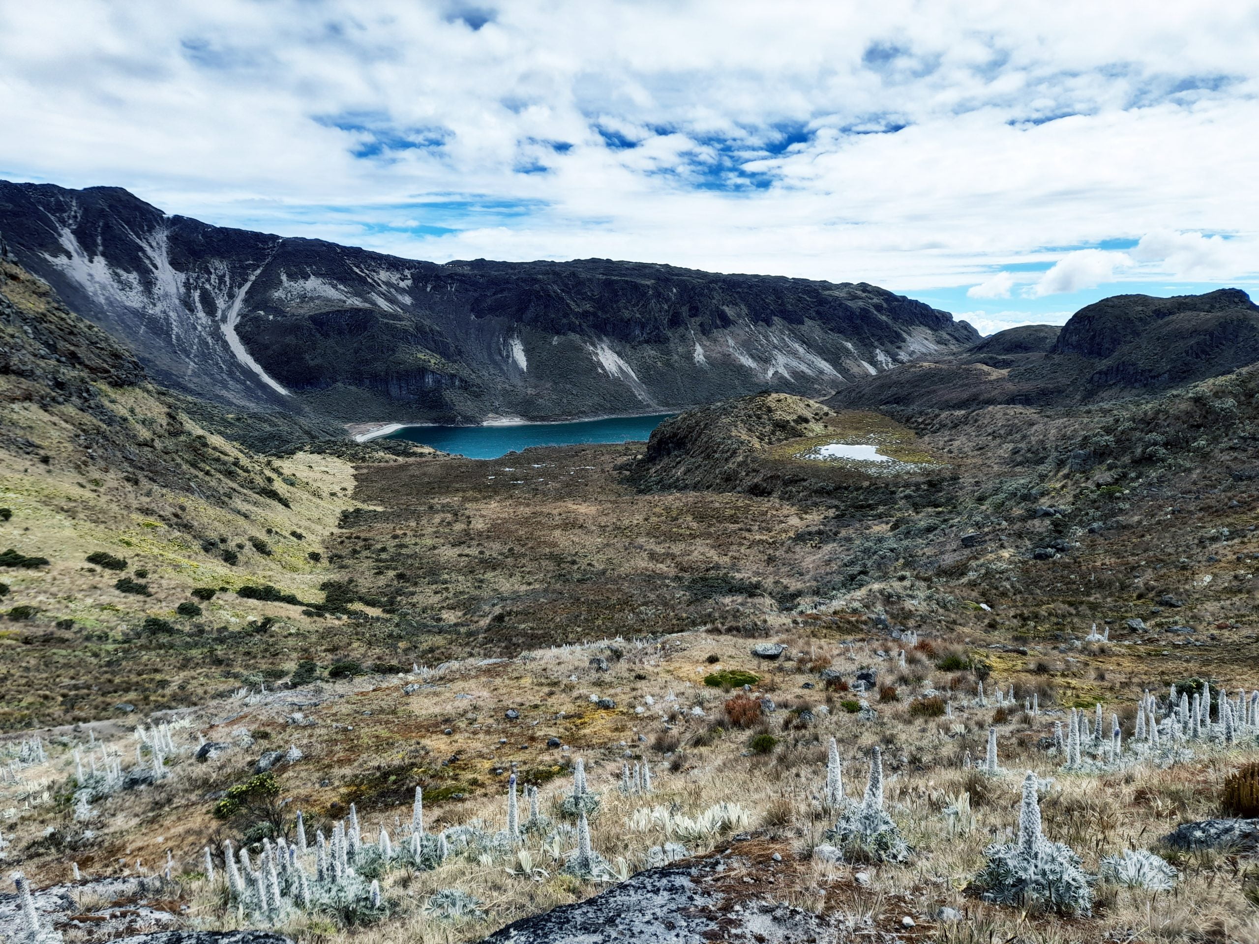 Laguna Verde - El Cisne - Parque nacional Natural de los Nevados - Colombia Viajes