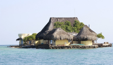 Arma tu plan Cartagena 2 island, sea, rosario islands