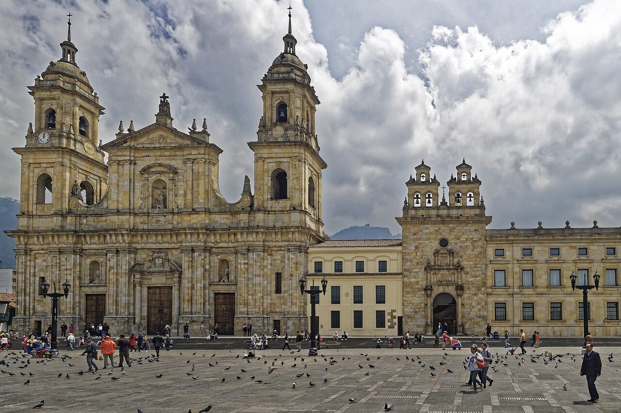 ruta por Colombia en 15 días, plaza Bolívar, Bogotá